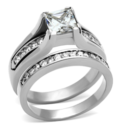 TK0W383 - High polished (no plating) Stainless Steel Ring with AAA Grade CZ  in Clear